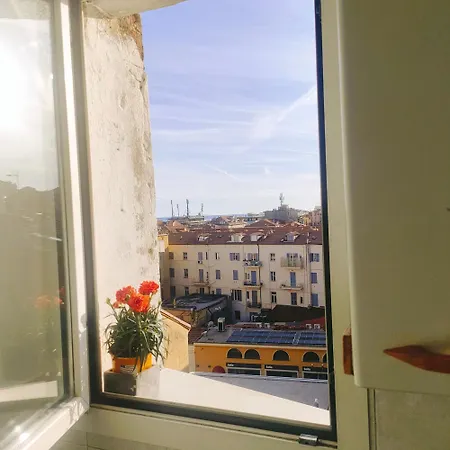 Appartamento Il Cielo In Stanza Sanremo